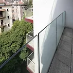 Sunny 2b In Centre דירה