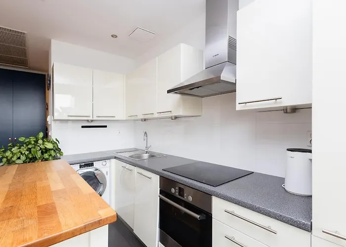 Sunny 2b In Centre דירה