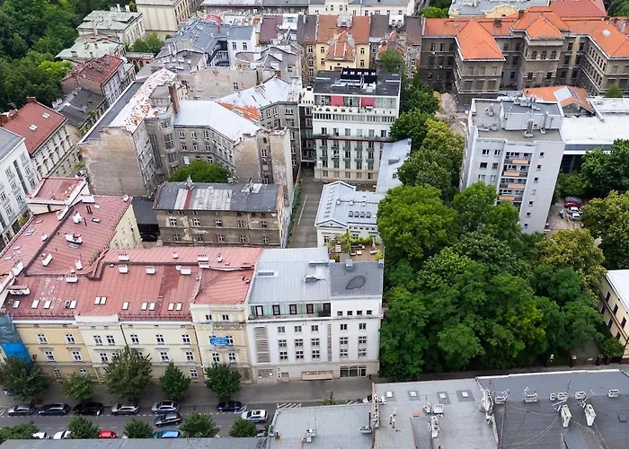 Sunny 2b In Centre קרקוב